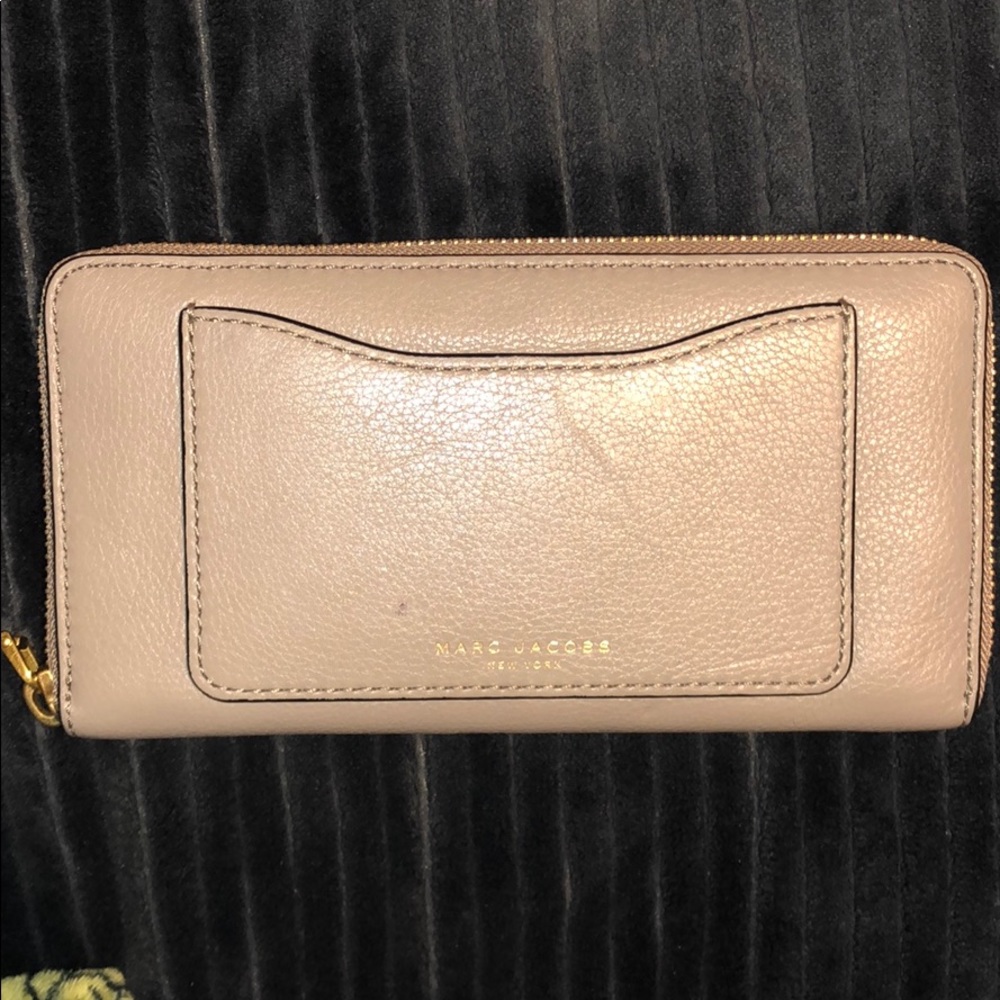 Marc Jacobs Recruit zip around wallet